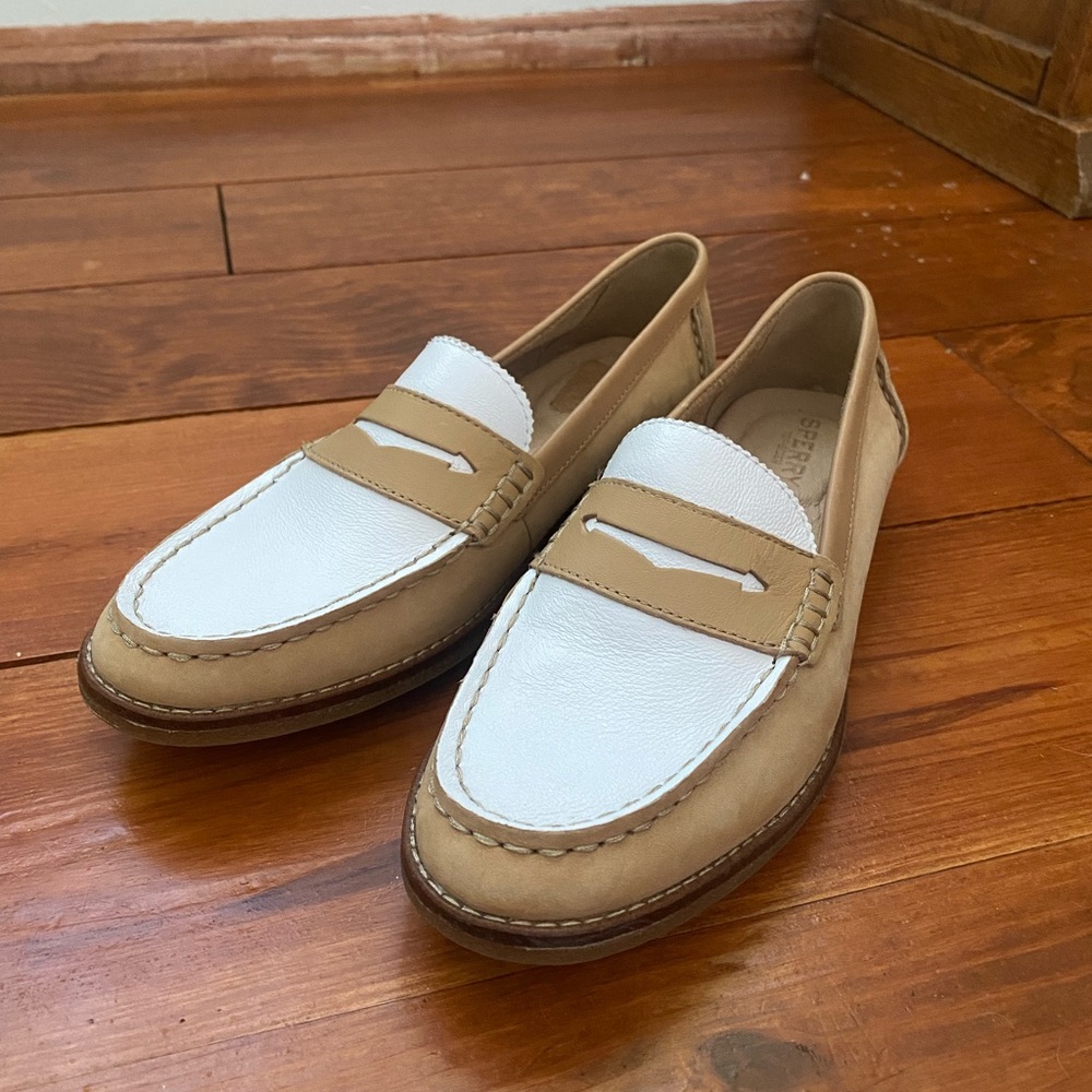 Sperrys women’s loafers